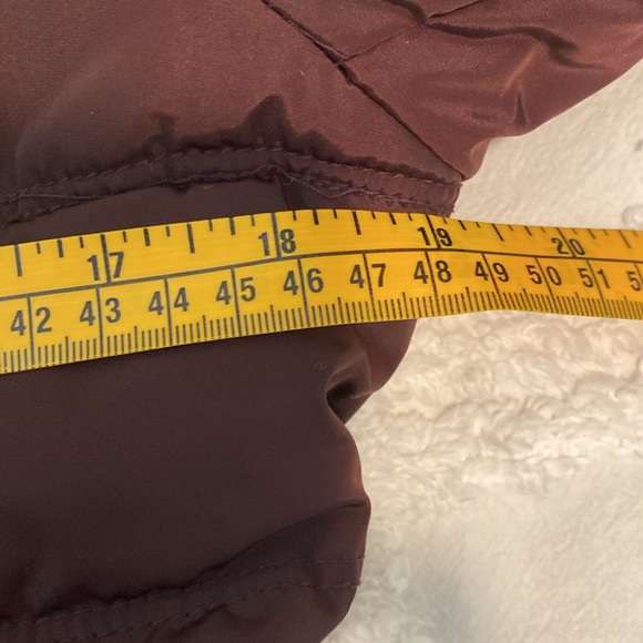 Puffer Coat with Faux Fur around hood - Picture 7 of 8